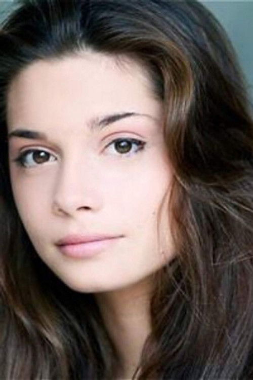 Camille Andrey-David as Mona