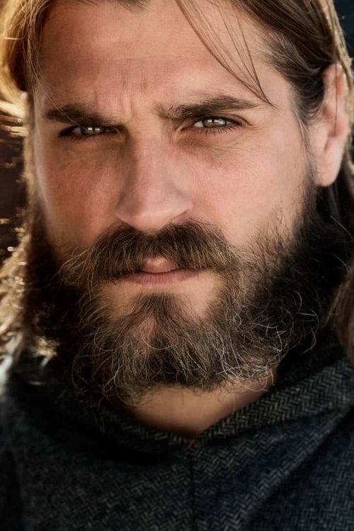 Rudi Køhnke as Jørgen Ravn