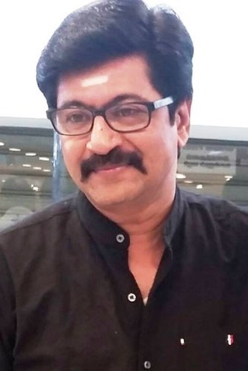 Jeeva Ravi as Siva's father