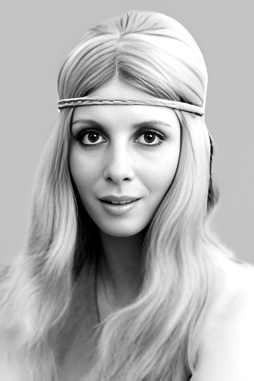 Angelika Ott as Clara