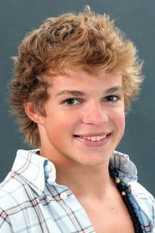 César Brito as João