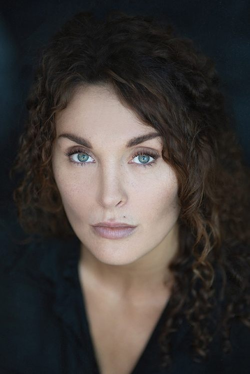 Laura Presgurvic as Myriam