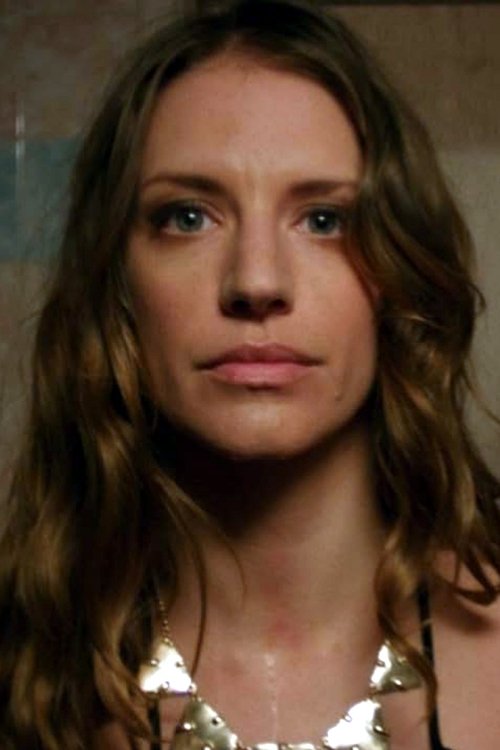 Lizzie Phillips as Cyber Hub Tech