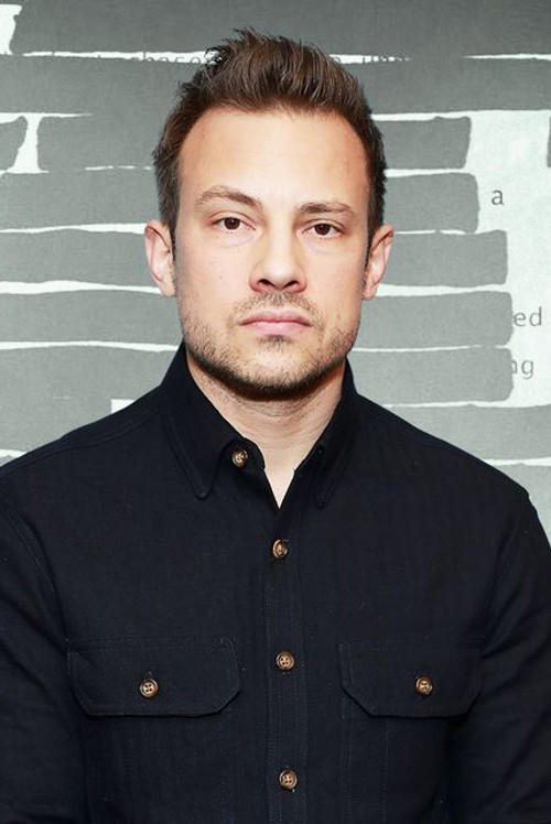 Joshua Rofé as Cully