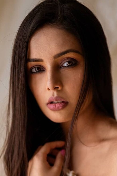Shivani Rangole as Rupali Pardesi