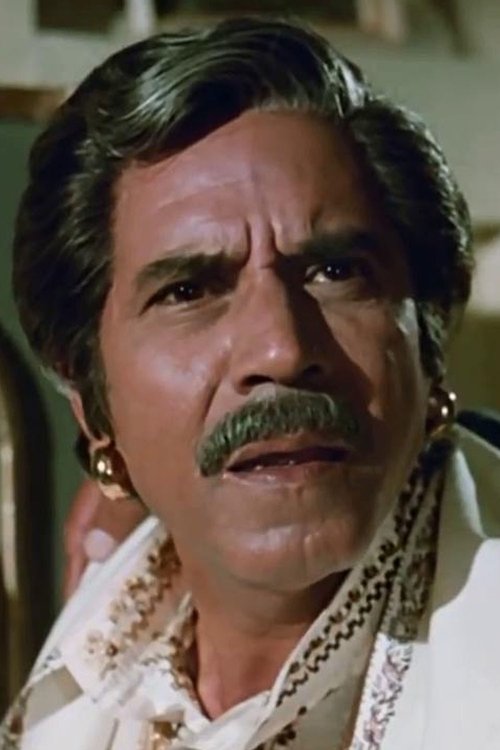 Krishan Dhawan as Geeta's dad
