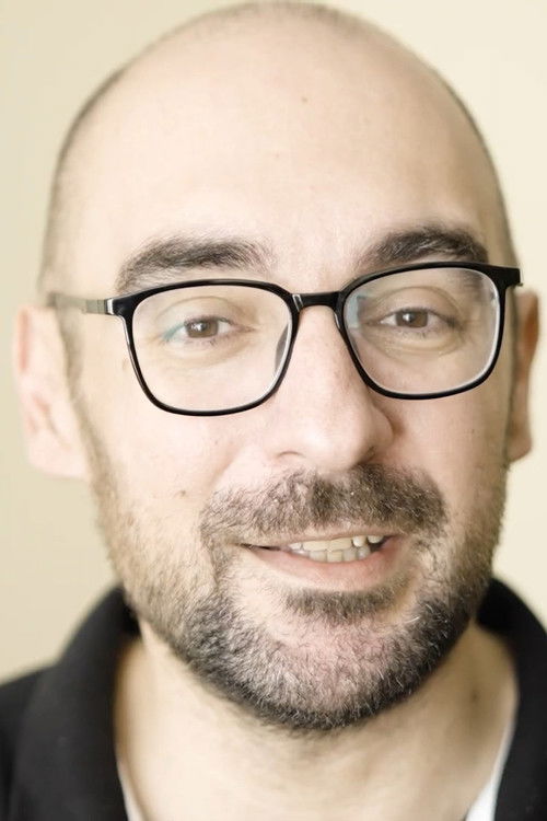 Rubén Arranz as Delivery man