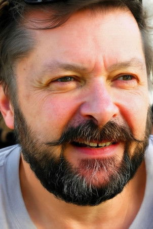 Vincent Viotti as Raymond Balthazard & Gérard