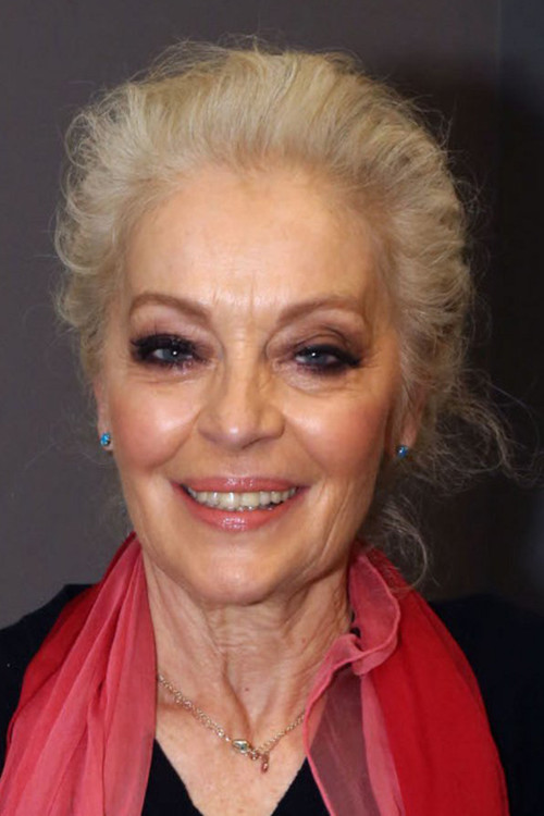 Maria Aliferi as Sarah