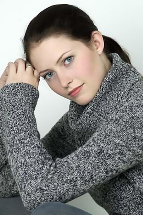 Beckie King as Petra