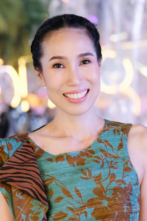 Rudklao Amratisha as Xiu Jin / Ein Jin