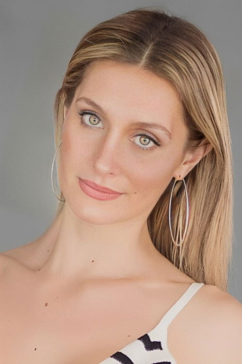 Rocío Hrabar as Aurora