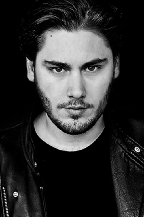 Oliver Ingrosso as Enrico