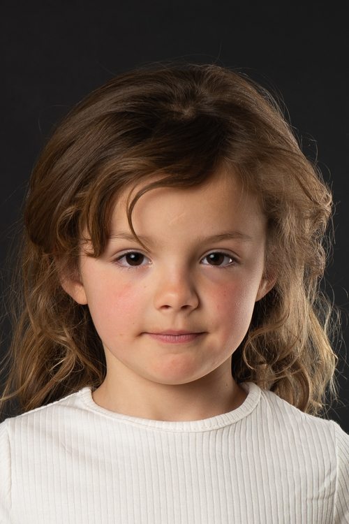 Mila Borràs as Mila - 5 Years
