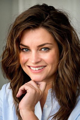 Miljuschka Witzenhausen as Presentator