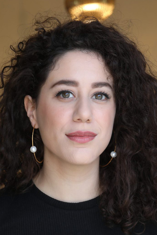 Maria Petevi as Betty