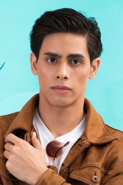 Chahub Marut Ghoummeddin as Nine