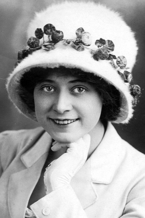 Belle Adair as Alice Allison