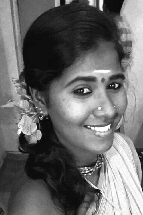 Semmalar Annam as Selvi