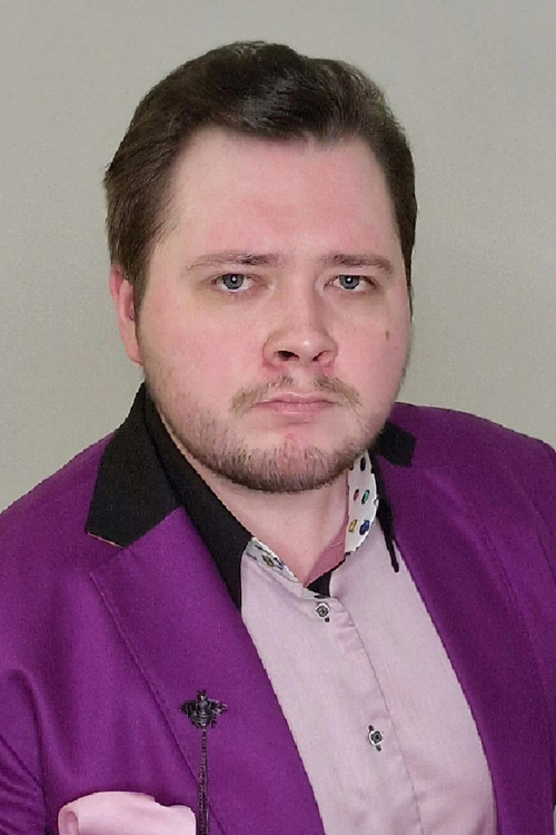 Ryan Ragreynolds as The Hunter