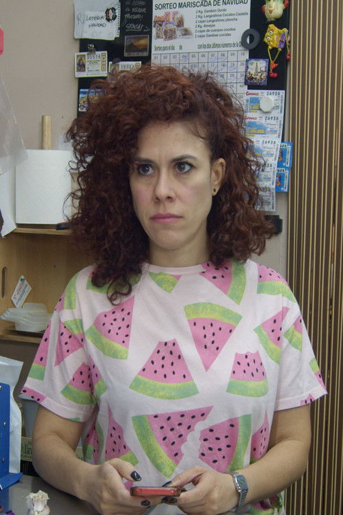 Alicia Kore as Camarera bar