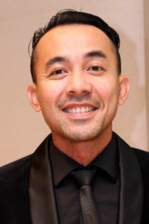 Volland Humonggio as Rahmat