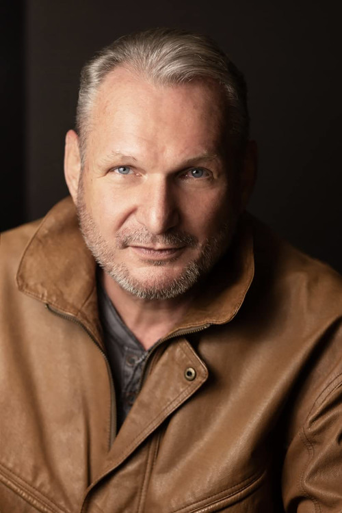 Marcus Rafinski as Charlie