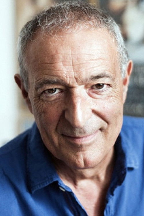 Gilles Taurand as The man from the farm