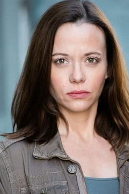 Lizanne Tulip as Murder Victim