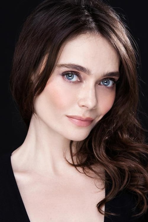 Anna Danshina as Lana Marusheva