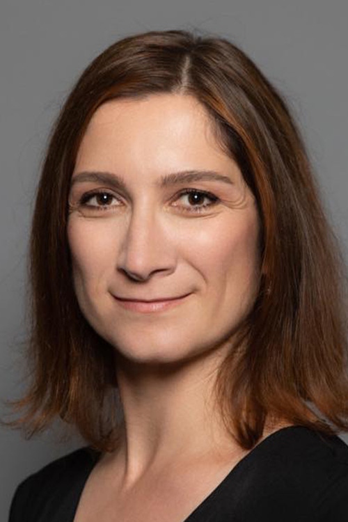 Aysel Yıldırım as 