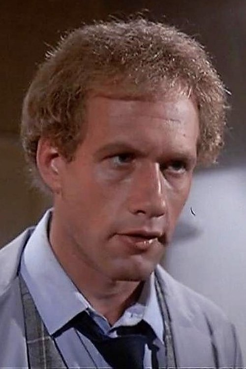 Michael Sacks as Pete