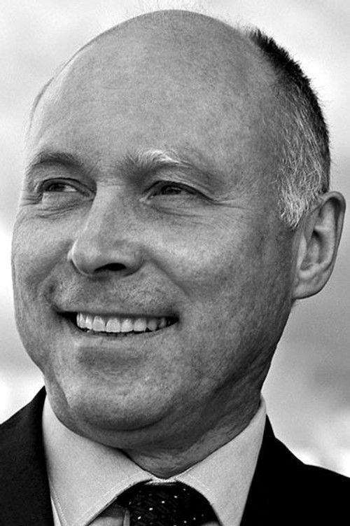 Stéphane Martin as Self (président du Musée du Quai Branly)