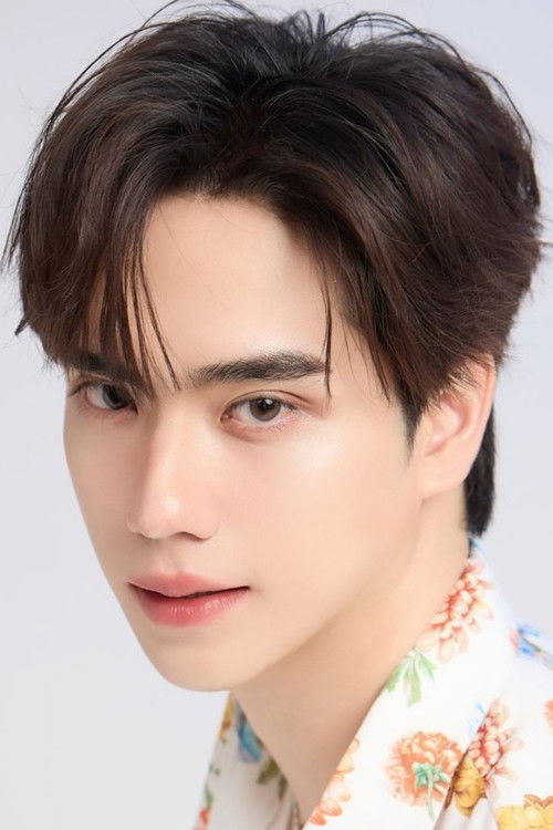 Thanapon Jarujitranon as Ak