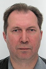 Elmar Trink as Dr. Innos