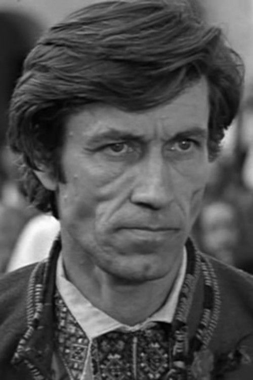 Mykhailo Hornostal as Gonta