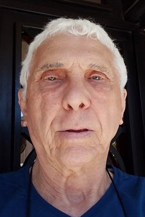 Enver Demirkan as Virgül