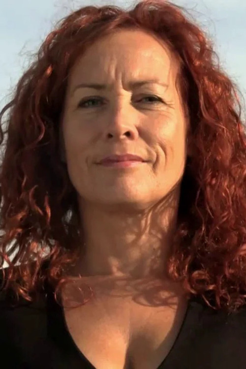 Heleen van Doremalen as Ineke Albrecht