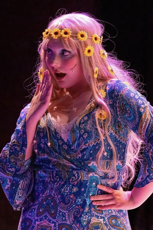 Alyssa Mccabe as Sarah