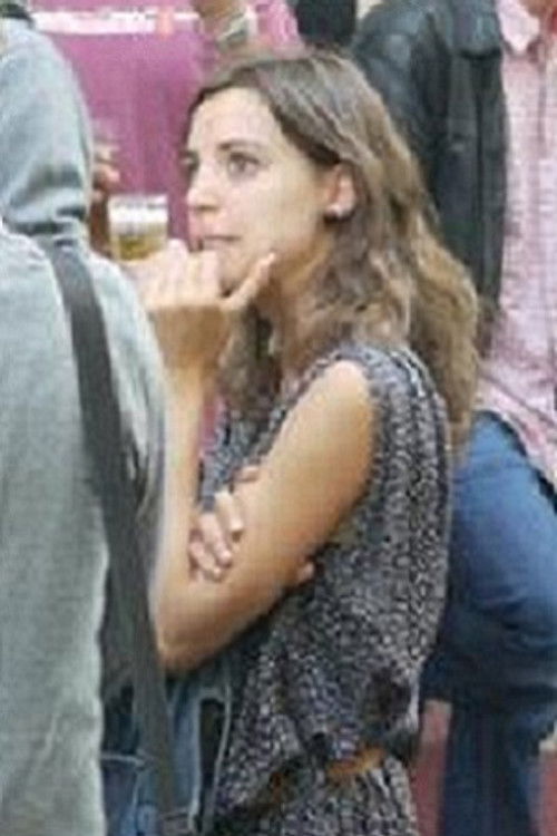 Carole Arcega as Elle-même