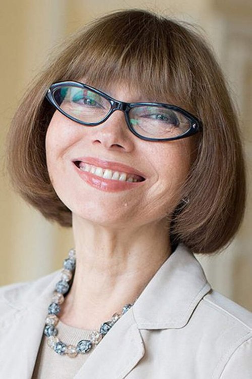 Elena Metelkina as Pauline