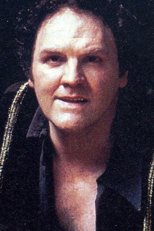 David Jackson as Dennis