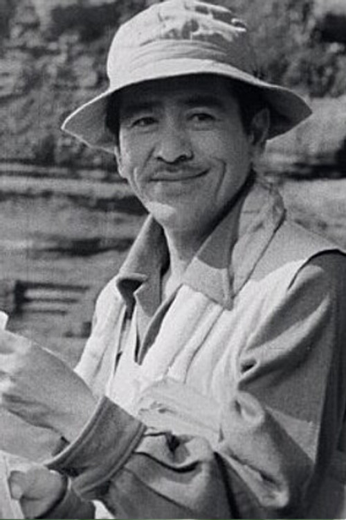 Shima Kōji as Detective