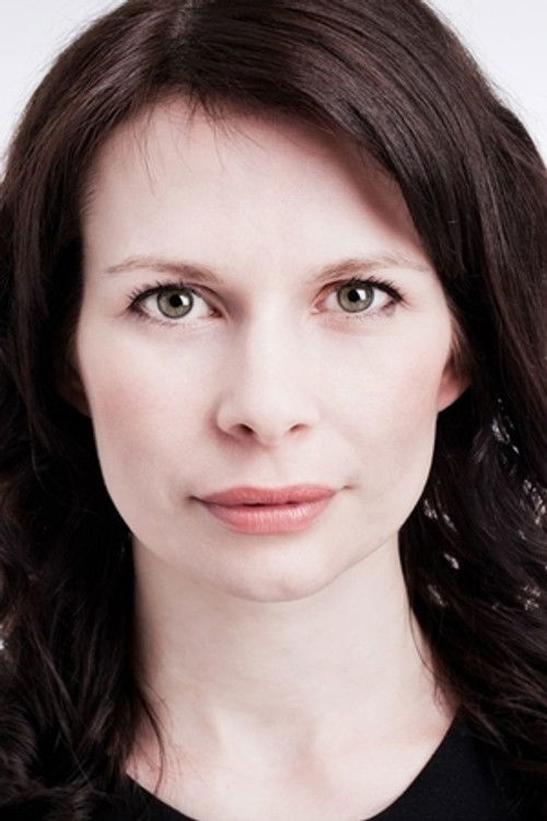 Heather Darcy as Beth