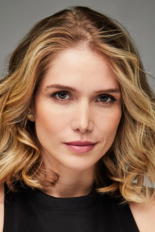 Gabi Spaciari as Sarah