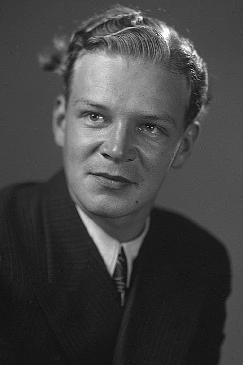 Unto Salminen as Daniel Mathesius