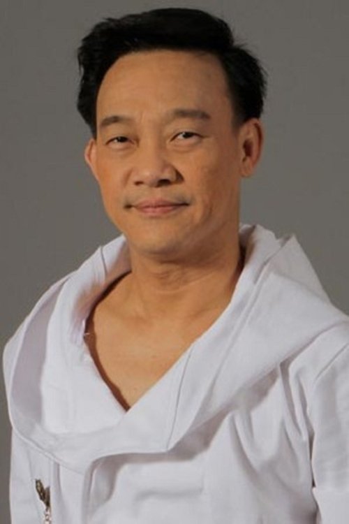 Thospol Sirivivat as Au