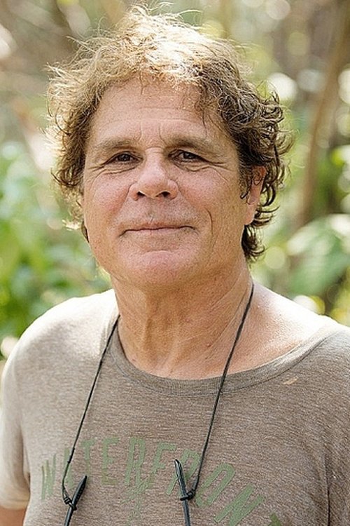 Yann Le Gac as Père Fouras