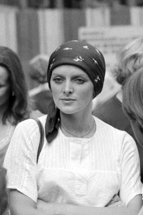 Małgorzata Rogacka as Julita, Girl in the Phone Booth