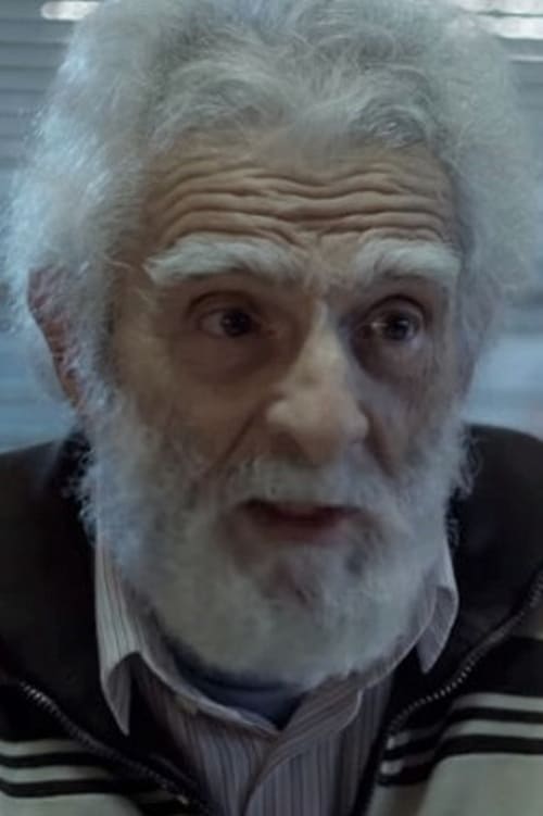 Juan Margallo as Fugitivo